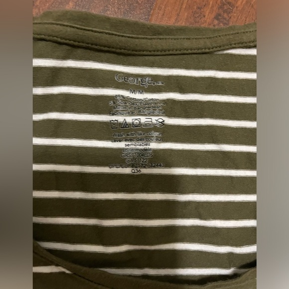 Wimen’s George olive green and white striped fitted t-shirt - size medium - Picture 2 of 2